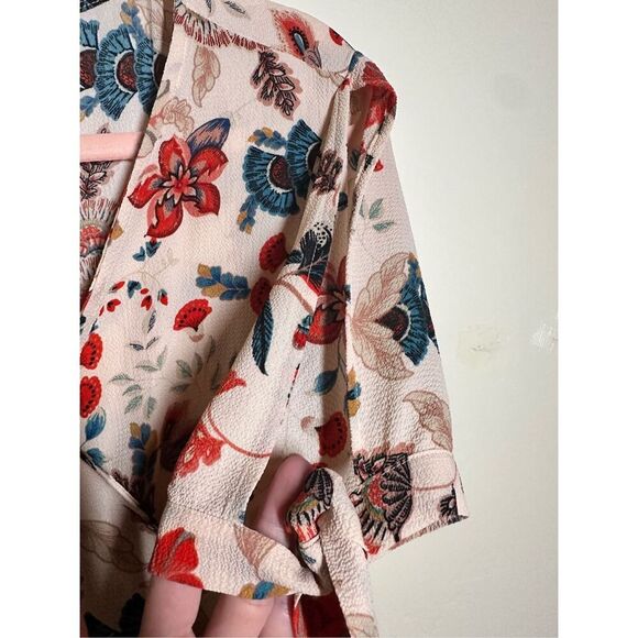 Love j Floral Beige and Red Wrap Dress Size Medium - Picture 3 of 6